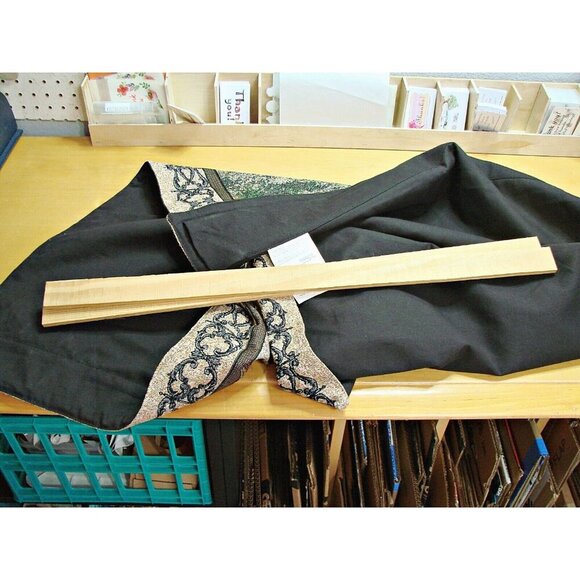 Mohawk Cafe De Paris Tapestry Wall Hanging Decor Art Size 54x38" 2002 Made USA - Picture 8 of 11